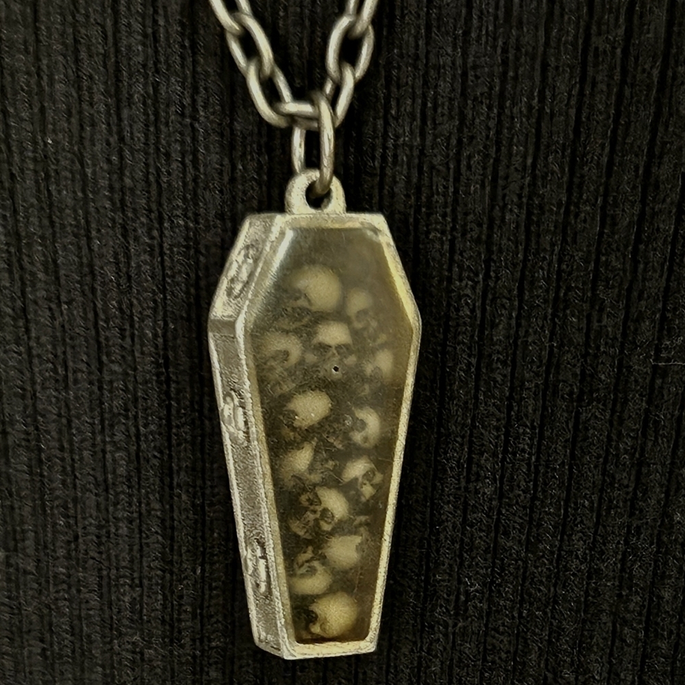 Gothic Coffin Skull Pendant Necklace Black Silver Tone Alt Emo - Picture 2 of 5